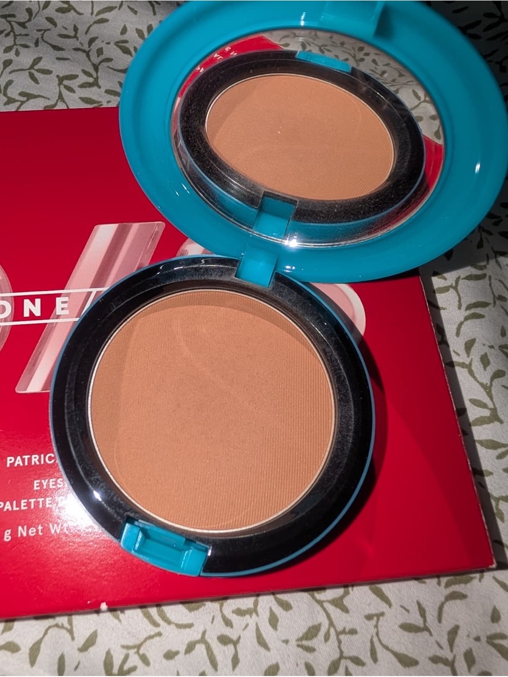 MAC Patrick Starr give me life bronzer - Picture 3 of 3